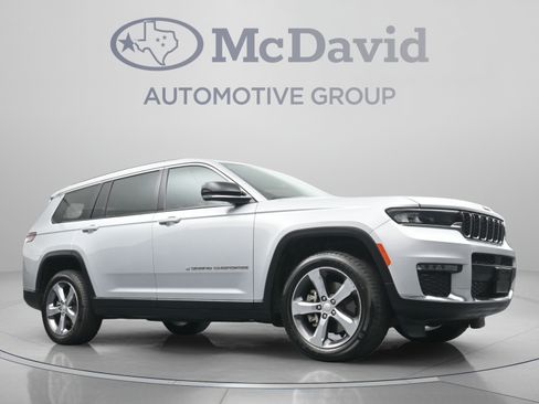 Used 2021 Jeep Grand Cherokee L Limited AWD/4WD image 26