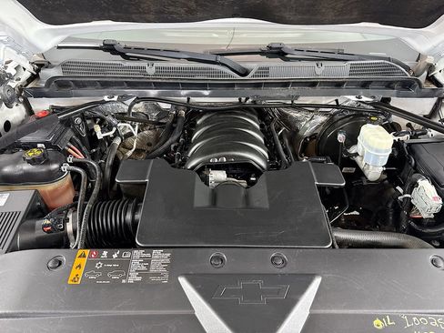 Used 2018 Chevrolet Silverado 1500 LT w/ All Star Edition AWD/4WD image 27