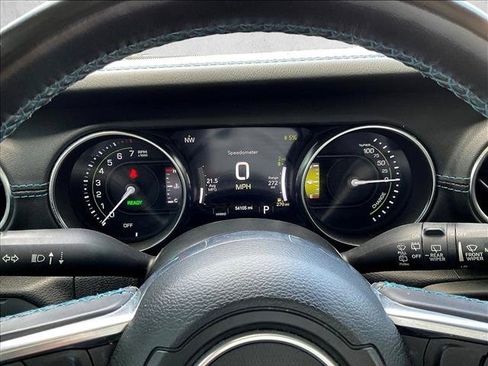 Used 2021 Jeep Wrangler Unlimited Rubicon 4xe AWD/4WD image 21