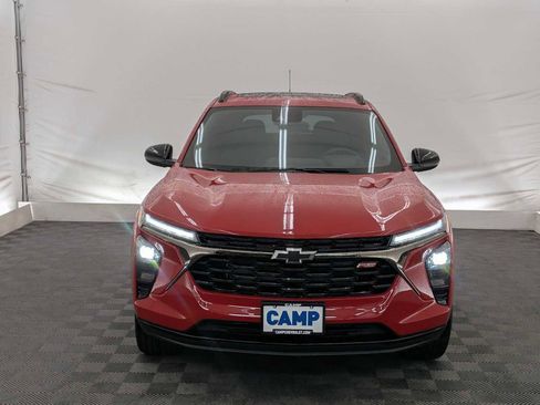 New 2026 Chevrolet Trax RS image 9