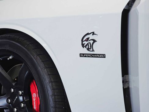 Used 2019 Dodge Challenger SRT Hellcat Redeye image 30