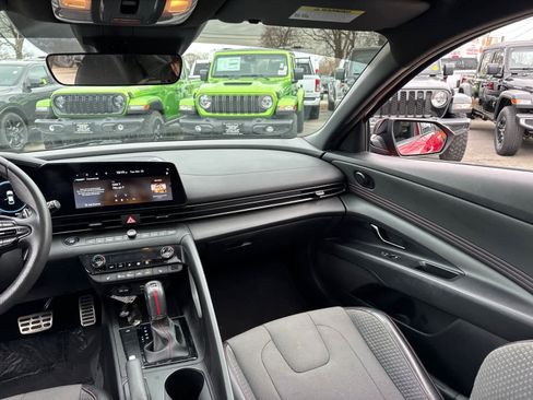 Used 2023 Hyundai Elantra N Line image 34