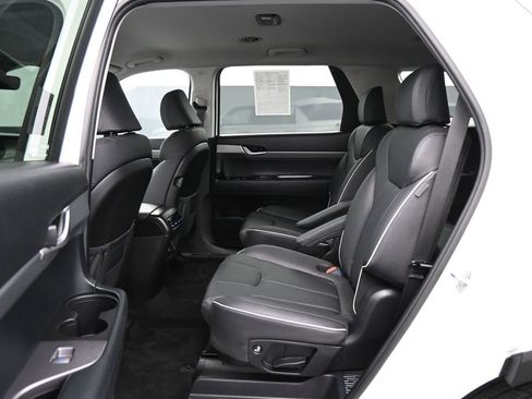 Used 2024 Hyundai Palisade SEL FWD image 17