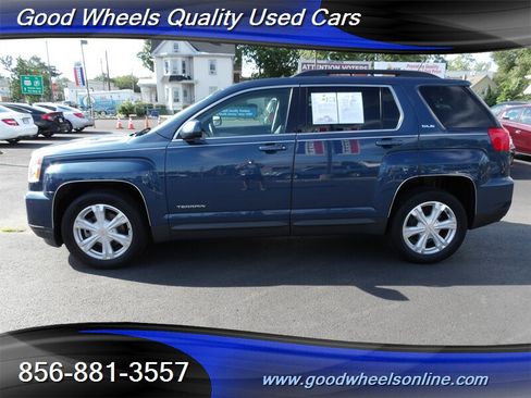 Used 2017 GMC Terrain SLE w/ Technology Package AWD/4WD image 8