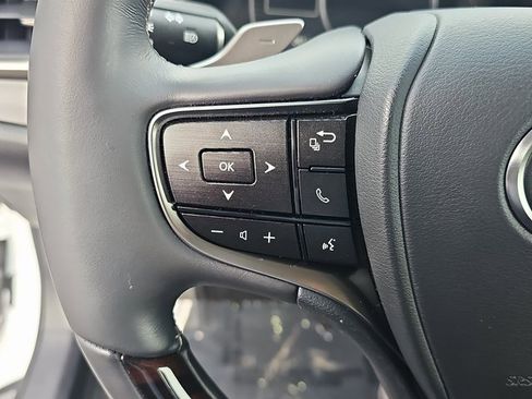 Certified 2020 Lexus ES 350 w/ Premium Package image 15