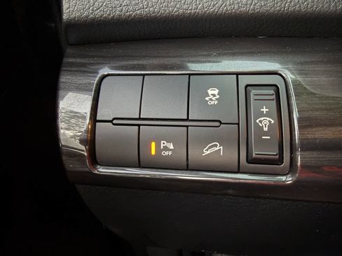 Used 2013 Kia Sorento EX w/ EX V6 Premium Pkg image 36