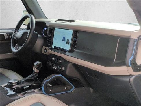 Used 2023 Ford Bronco Wildtrak image 22