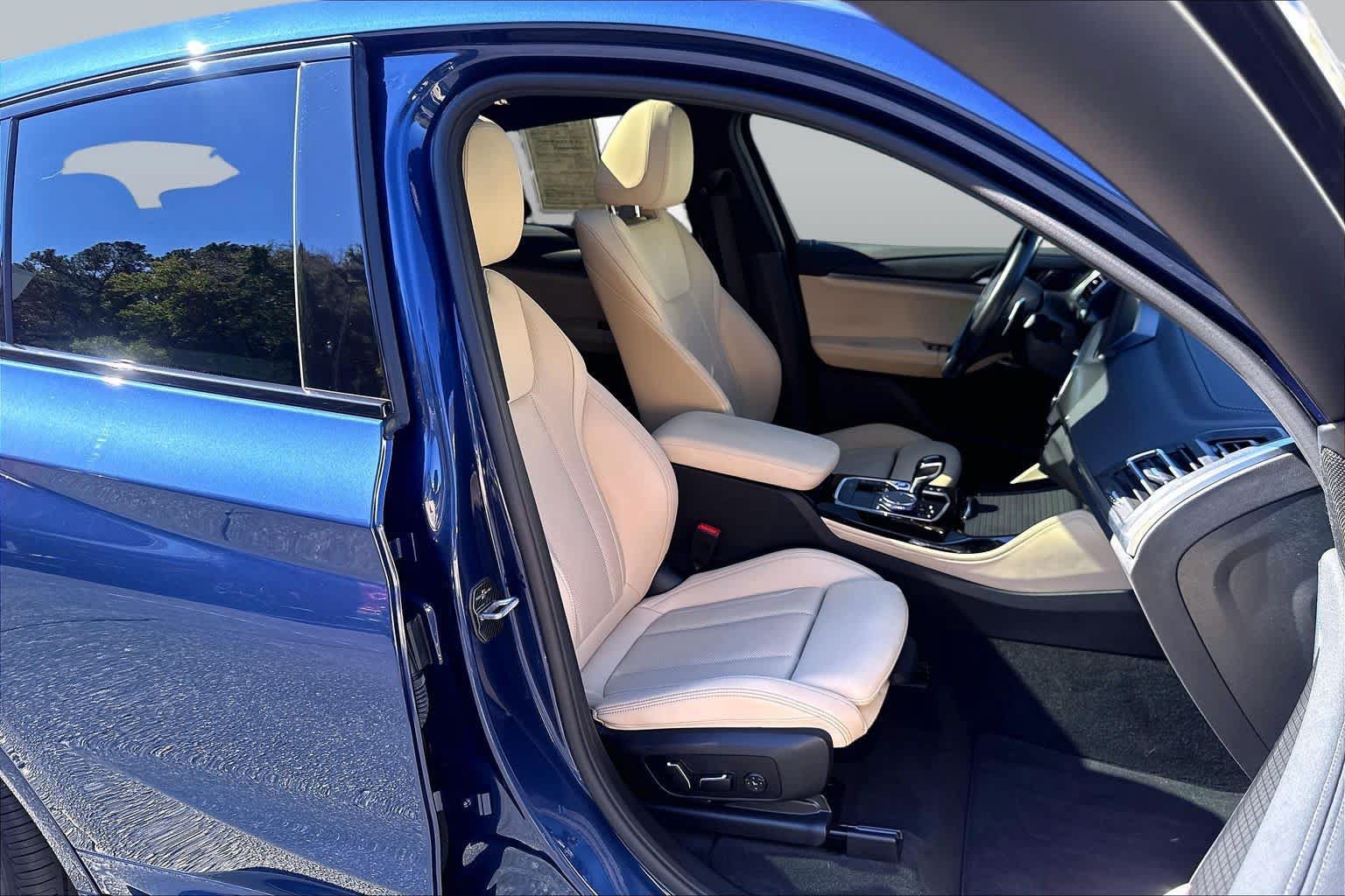Used 2024 BMW X4 M40i w/ Parking Assistance Package AWD/4WD image 9