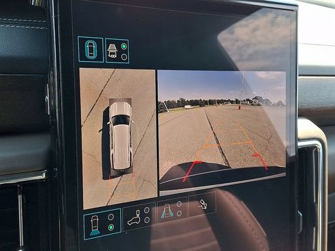 Certified 2026 GMC Yukon XL Denali Ultimate w/ LPO, Floor Liner Package AWD/4WD image 22