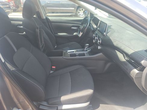 Used 2022 Nissan Sentra SV FWD image 10