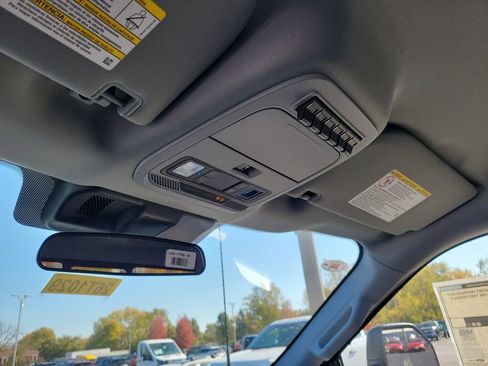 New 2026 Ford F550 4x4 Crew Cab image 30