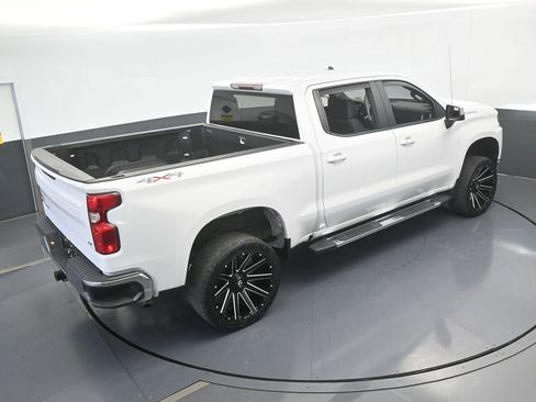 Used 2020 Chevrolet Silverado 1500 LT w/ All-Star Edition image 32