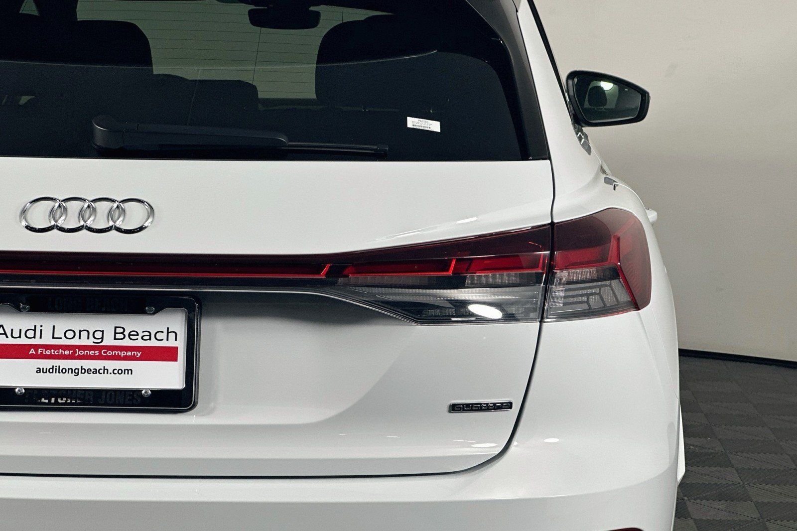 Used 2023 Audi Q4 e-tron Prestige AWD/4WD image 16