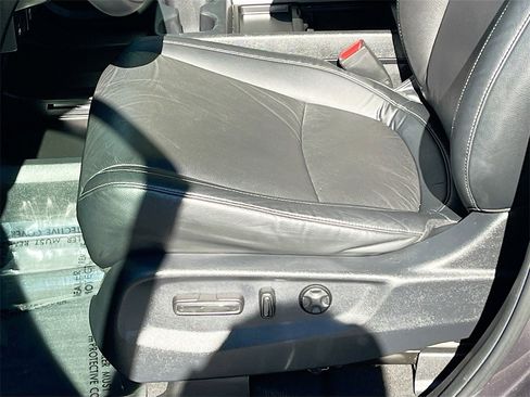 Used 2024 Honda Odyssey Touring image 17