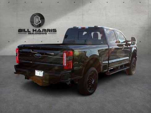 Used 2024 Ford F250 Lariat w/ Black Appearance Package image 5