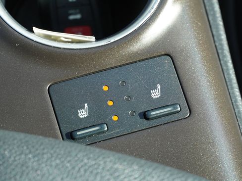 Certified 2023 Toyota Camry XLE image 35