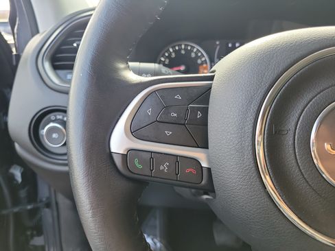 Used 2023 Jeep Renegade Latitude w/ Premium Group AWD/4WD image 22