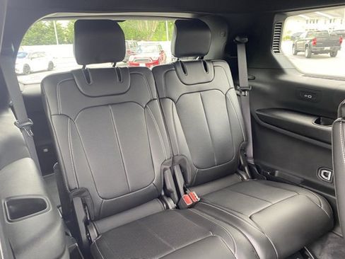 New 2025 Jeep Grand Cherokee L Limited w/ Luxury Tech Group II image 34