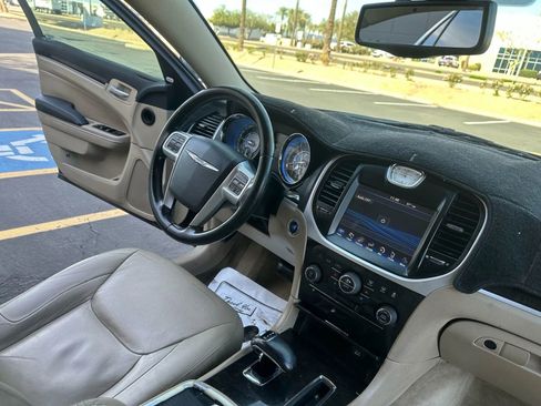 Used 2012 Chrysler 300 Limited image 18