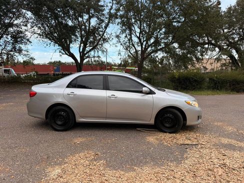 Used 2009 Toyota Corolla XLE image 4