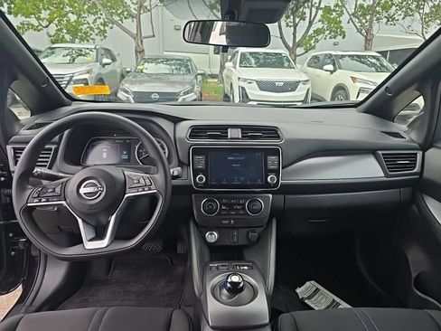 Used 2025 Nissan Leaf S FWD image 7