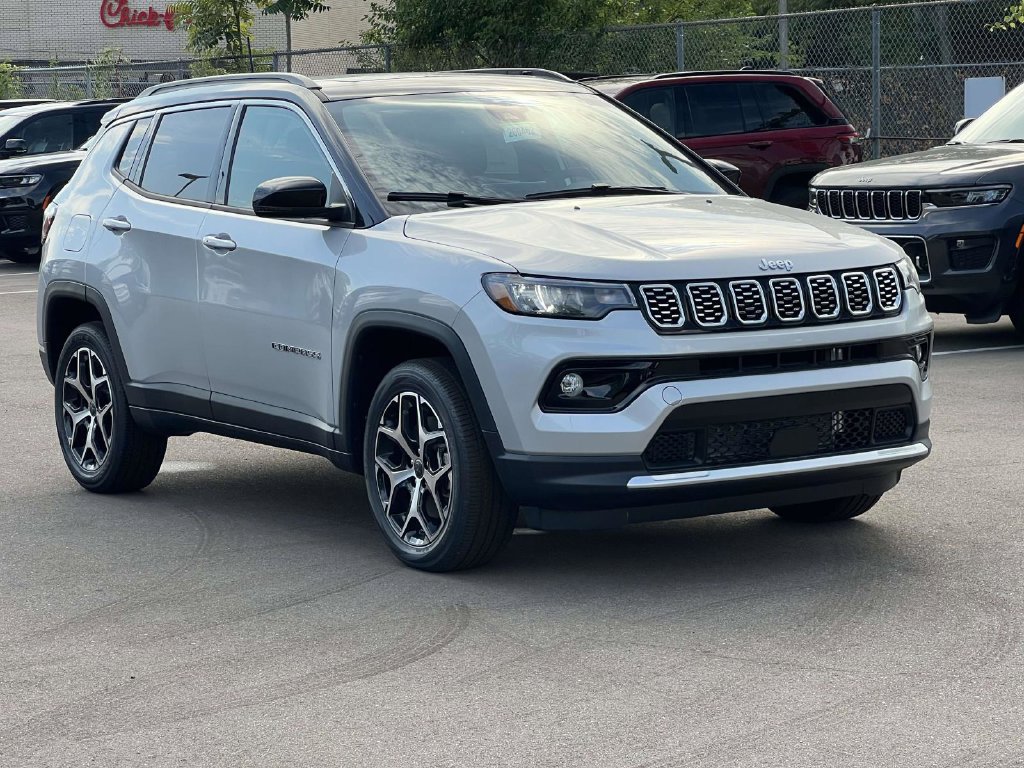 Used 2026 Jeep Compass Limited w/ Sun, Sound & Navigation Group AWD/4WD image 8
