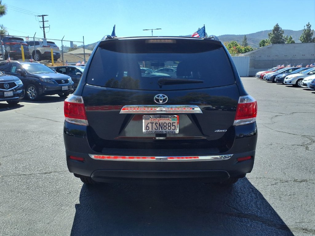 Used 2011 Toyota Highlander Limited w/ Tow Pkg AWD/4WD image 6