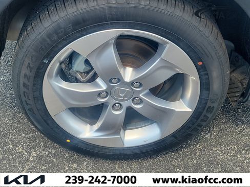 Used 2022 Honda HR-V LX image 9