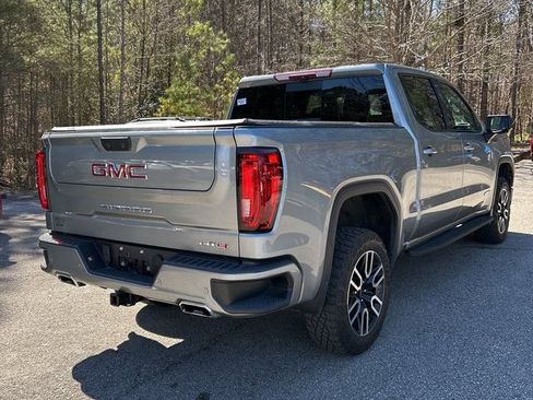 Used 2024 GMC Sierra 1500 AT4 w/ Technology Package image 5