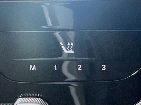 Used 2023 Mercedes-Benz C 300 4MATIC Sedan image 21