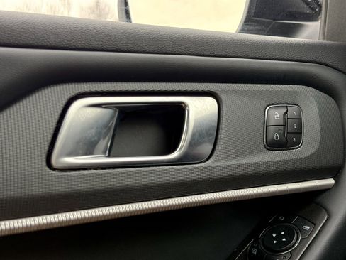 Certified 2025 Ford Explorer ST-Line w/ Premium Package image 34