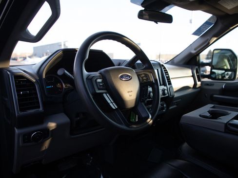 Used 2022 Ford F350 XLT w/ XLT Value Package image 15