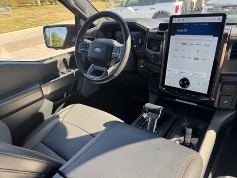 Used 2024 Ford F150 Lightning Lariat image 28