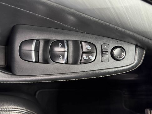 Used 2018 Nissan Maxima 3.5 SV image 19