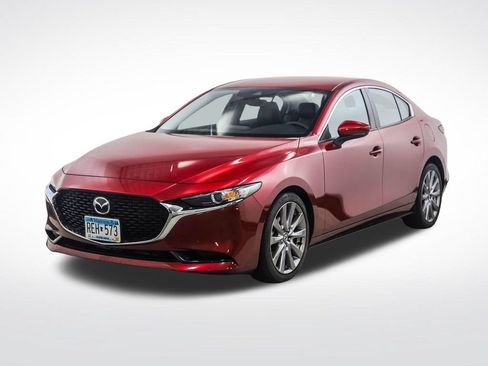 Used 2019 MAZDA MAZDA3 Sedan FWD image 1