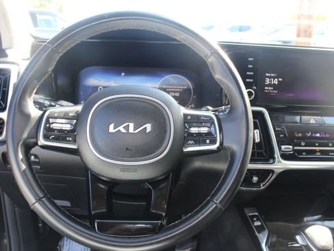 Used 2023 Kia Sorento SX image 14