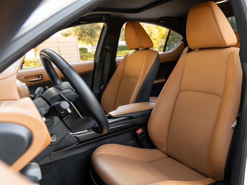 Used 2022 Lexus IS 300 w/ Premium Package image 5