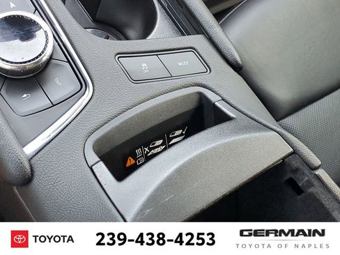 Used 2022 Cadillac XT5 Premium Luxury w/ Technology Package FWD image 34