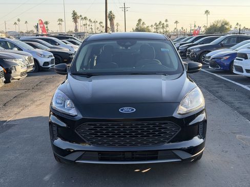Used 2020 Ford Escape S image 17
