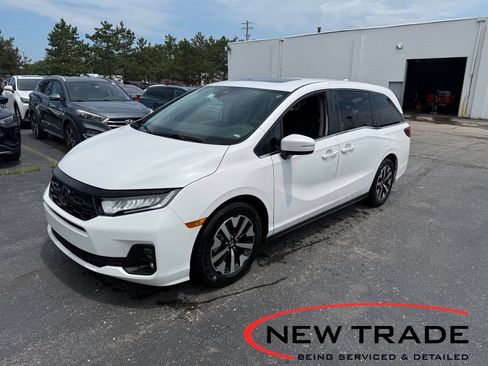 Certified 2025 Honda Odyssey EX-L image 1