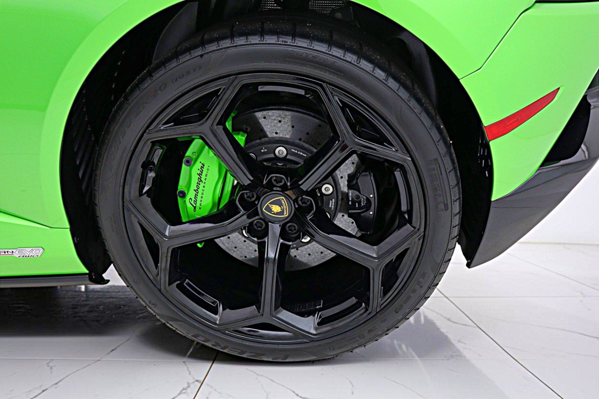 Used 2023 Lamborghini Huracan EVO RWD image 53