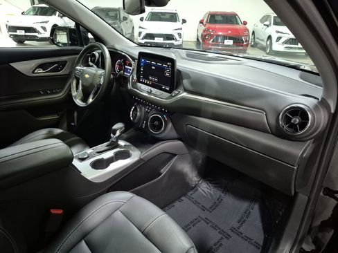 Certified 2023 Chevrolet Blazer LT AWD/4WD image 28