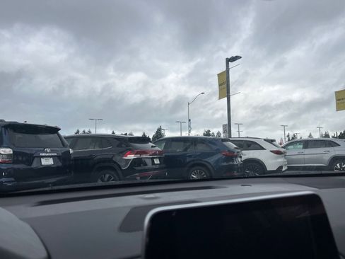 Used 2025 Nissan Altima 2.5 SV image 18