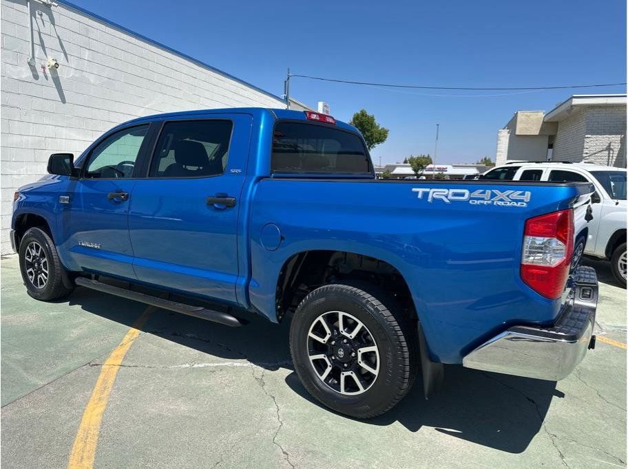 Used 2018 Toyota Tundra SR5 w/ TRD Off Road Package AWD/4WD image 10