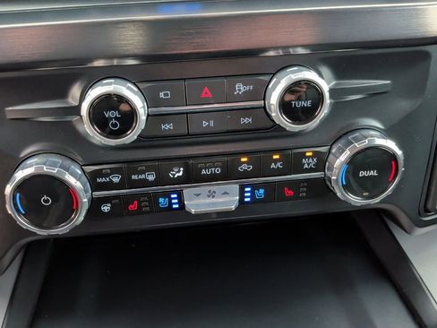 Used 2026 Ford F450 Lariat w/ FX4 Off-Road Package AWD/4WD image 32