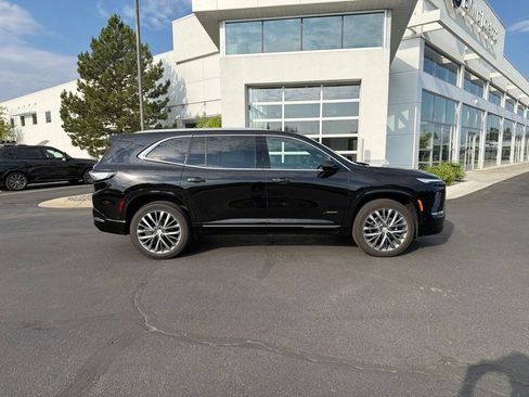 Used 2026 Buick Enclave Avenir w/ Super Cruise Package AWD/4WD image 6