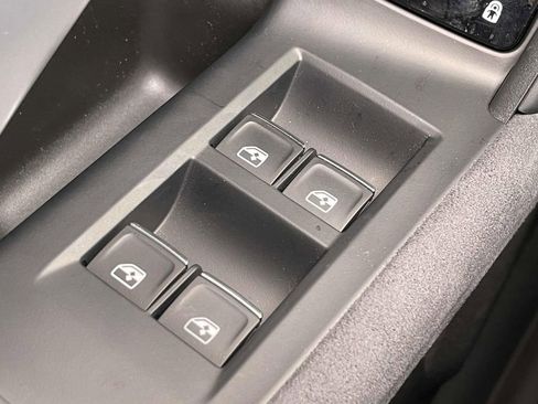 New 2025 Audi SQ5 Prestige image 37