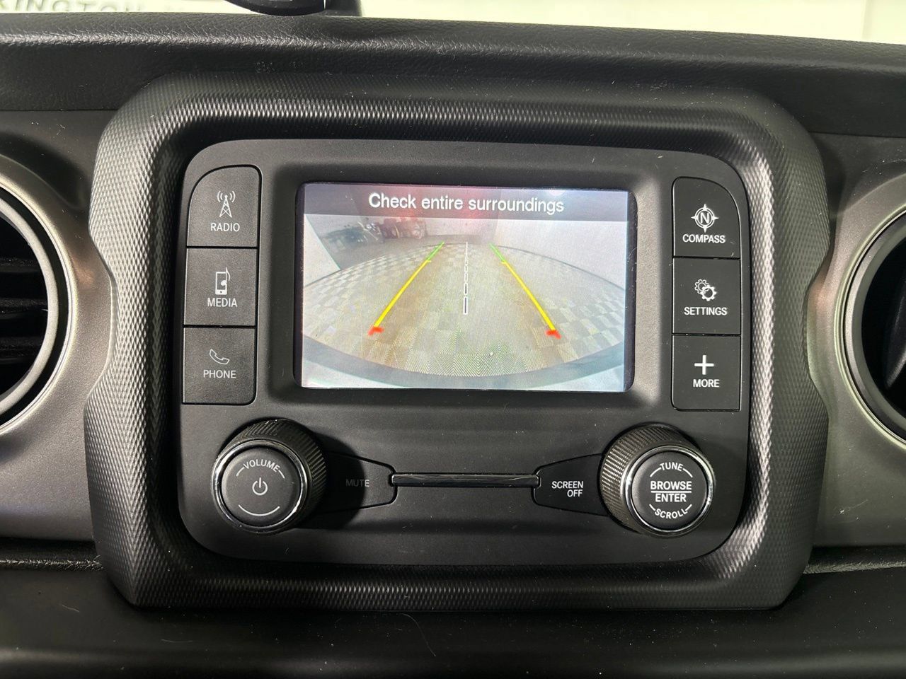 Used 2021 Jeep Wrangler Sport AWD/4WD image 18