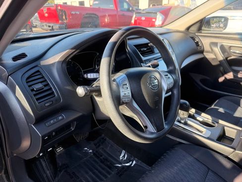 Used 2017 Nissan Altima 2.5 S w/ Power Driver Seat Package FWD image 18