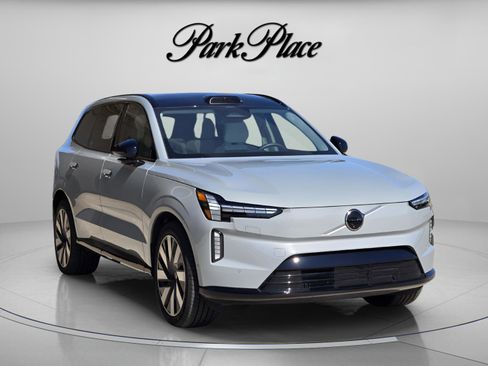 New 2025 Volvo EX90 Ultra image 8